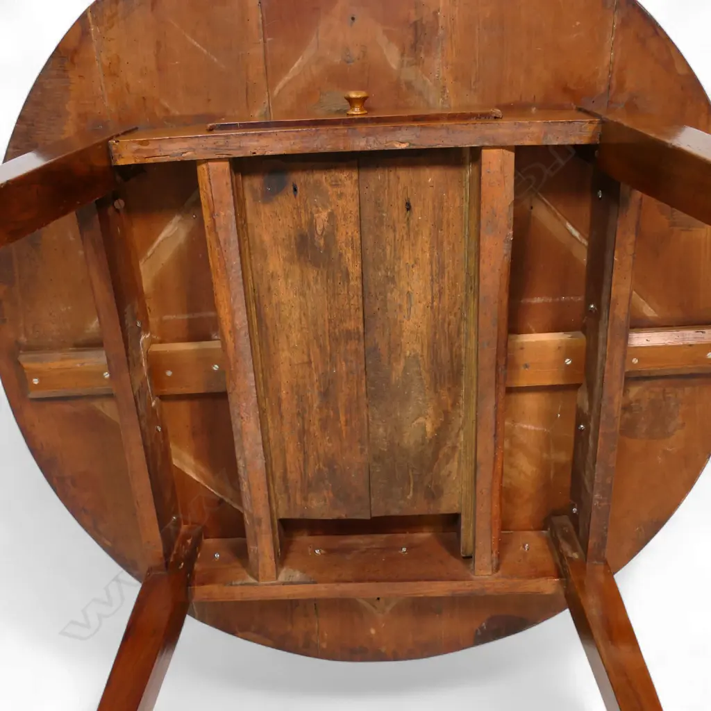 A French c.1900 fruitwood circular kitchen table, Image 1++
